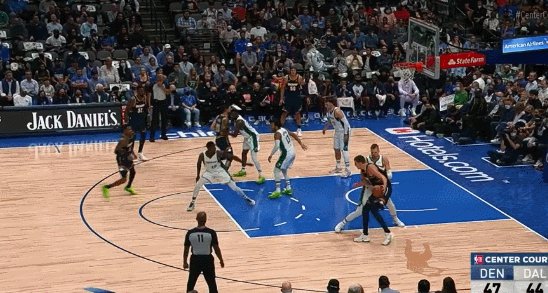 1642501761863072684.gif 4.gif