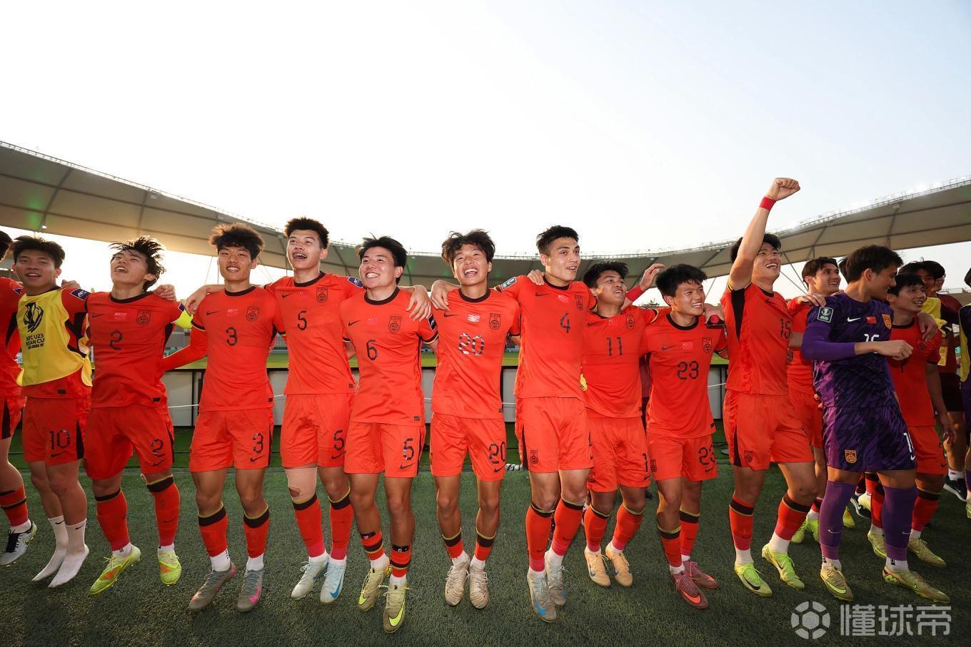 od体育-苏东：今晚U23国足不要打对攻，要贯彻大脚加身体&amp;amp;二点加定位